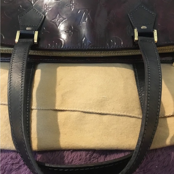 Authentic Louis Vuitton Patent Leather Bag- TH1908 & Authentic Long Wallet Set - Picture 10 of 16